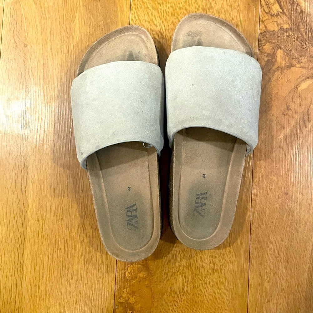 Zara slides